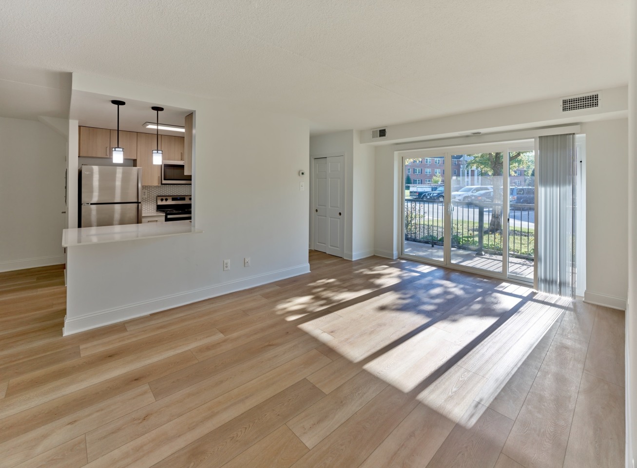 Delmont Apartments Image 2