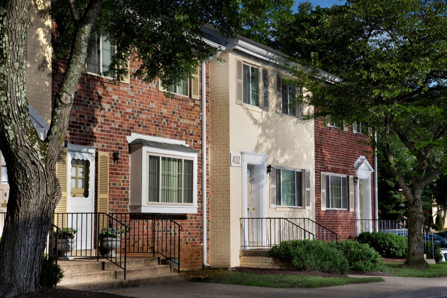 Whitehall Square Apartments Image 9