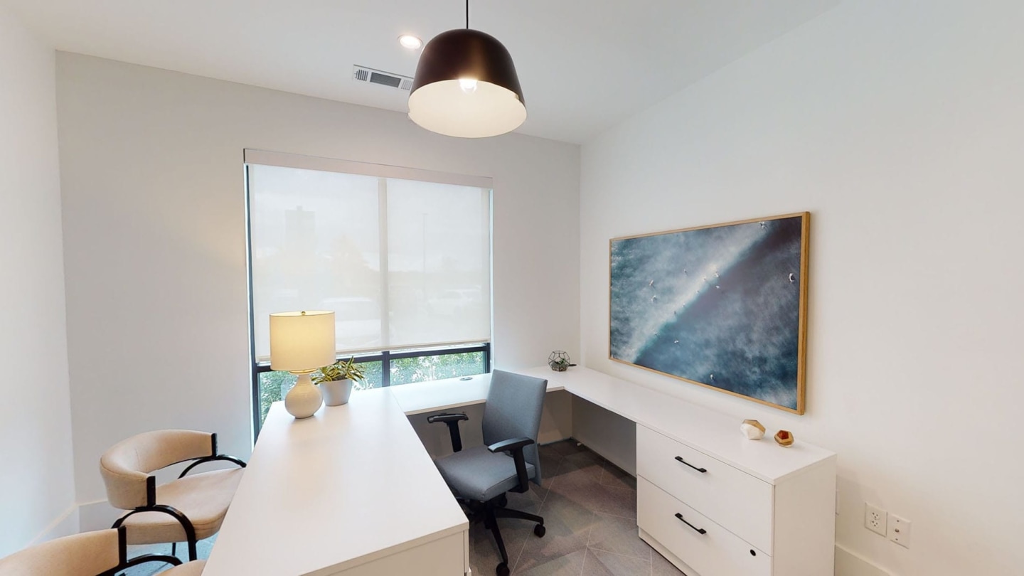 Essex Luxe Apartments Image 12