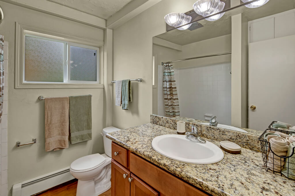 Montclair Apartments Image 4