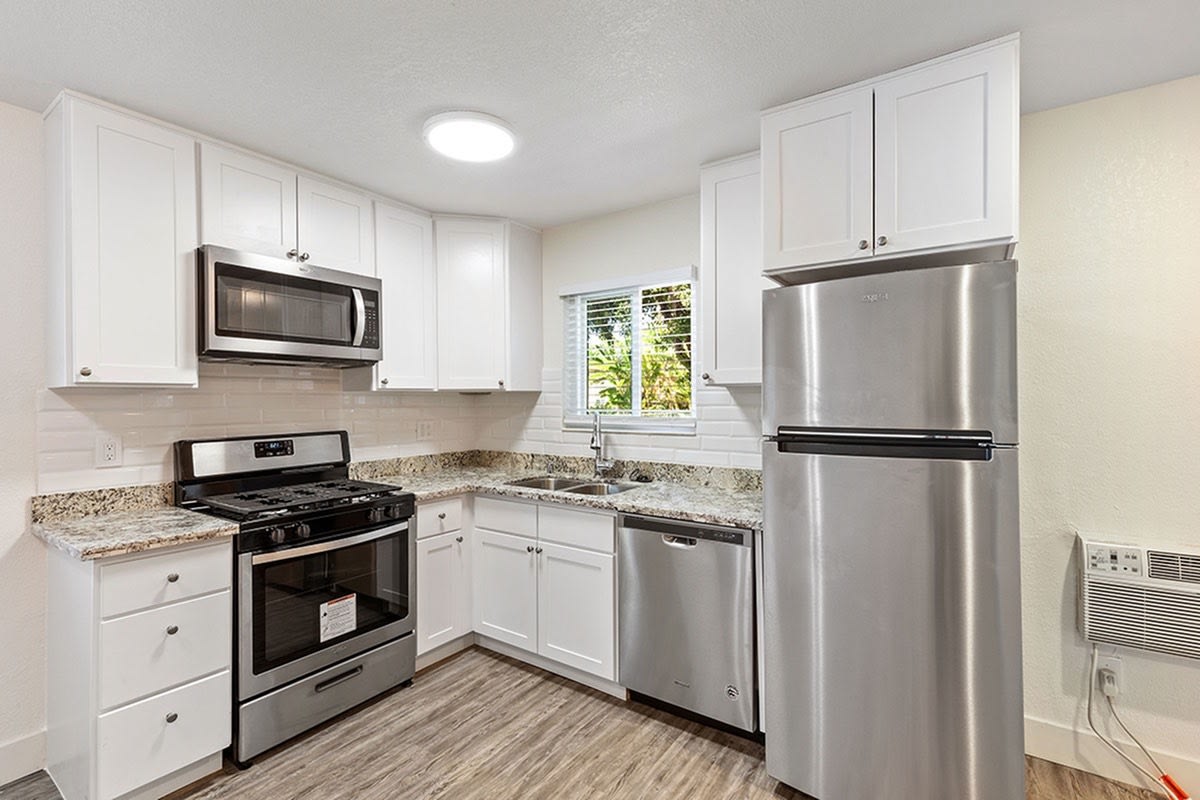 Glenbrook Luxury Apartments Image 4