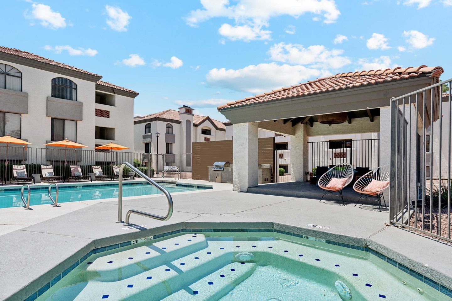 Twin Palms Image 22