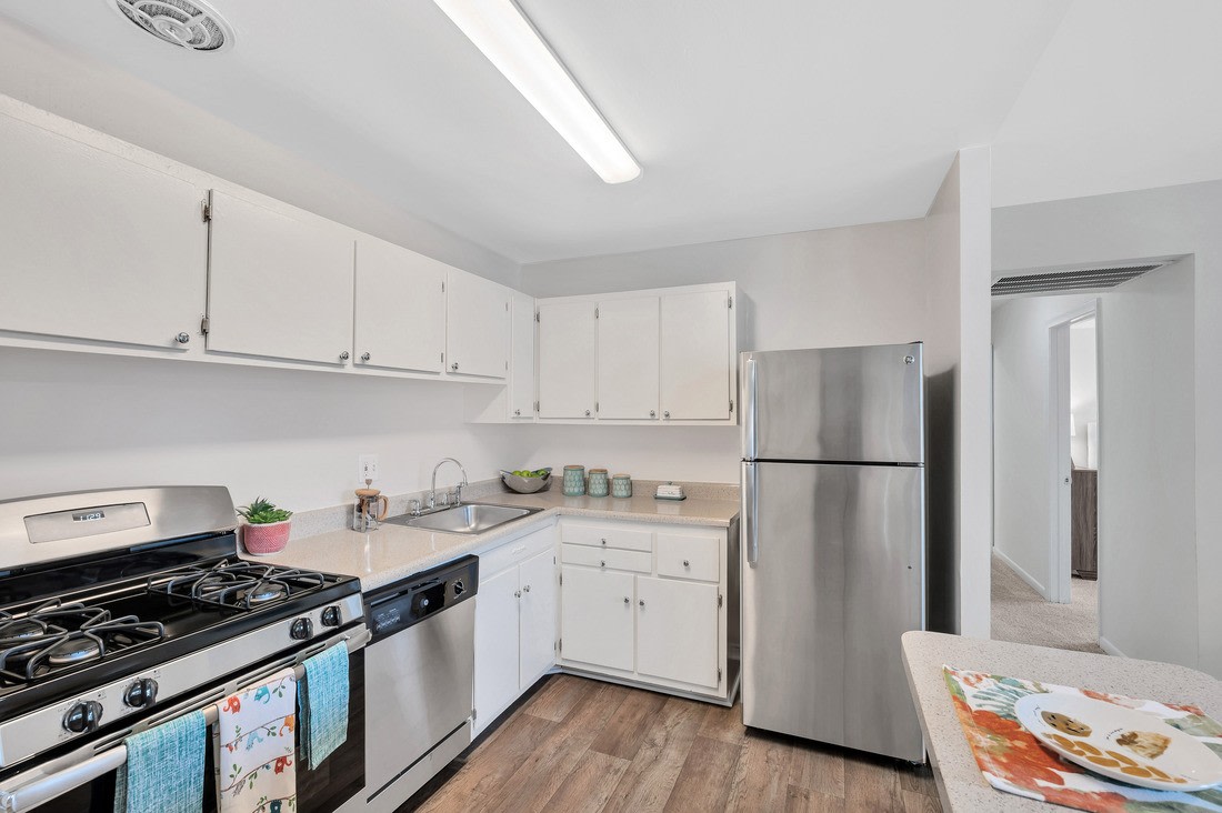 Hermitage Square Apartments Image 6