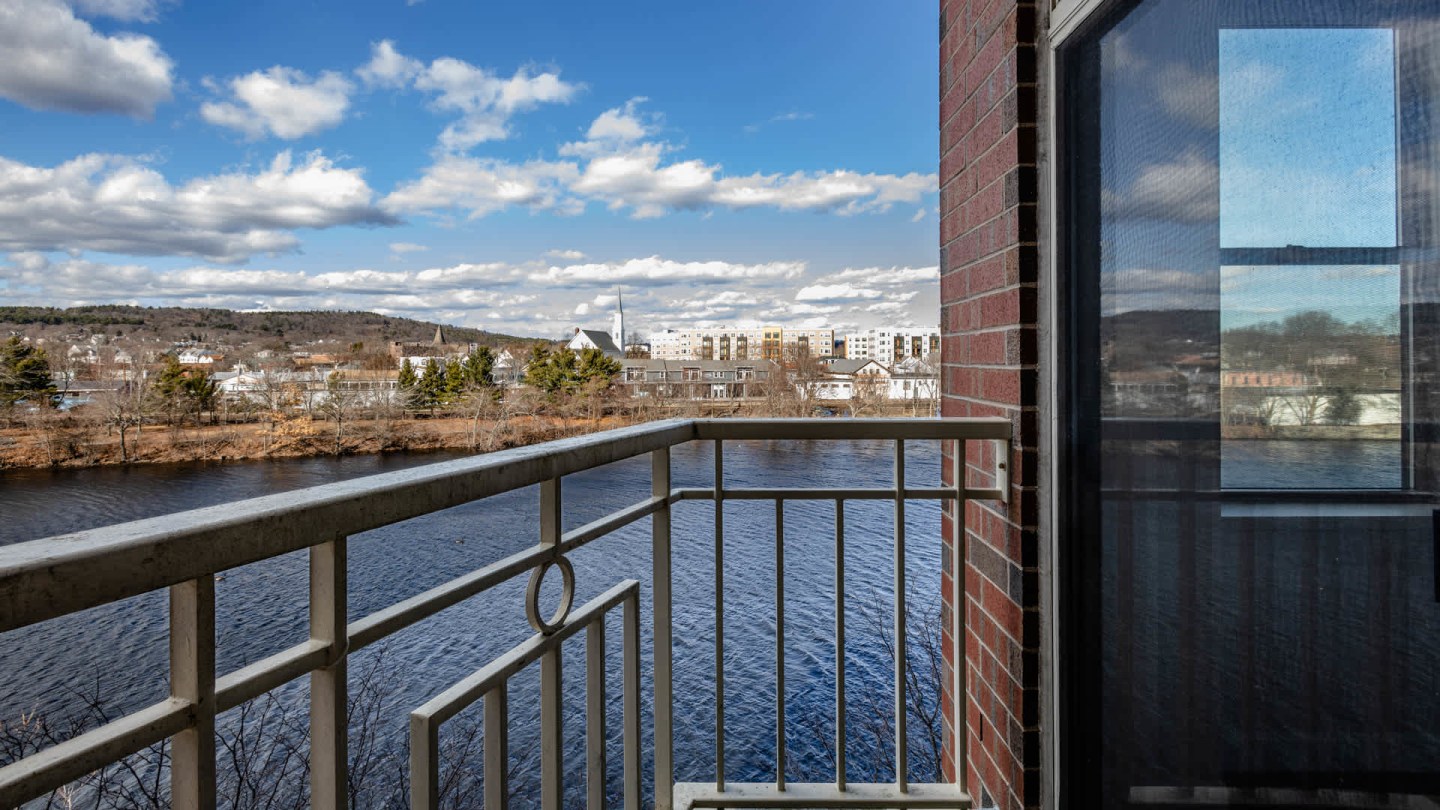 Cronin's Landing Image 30