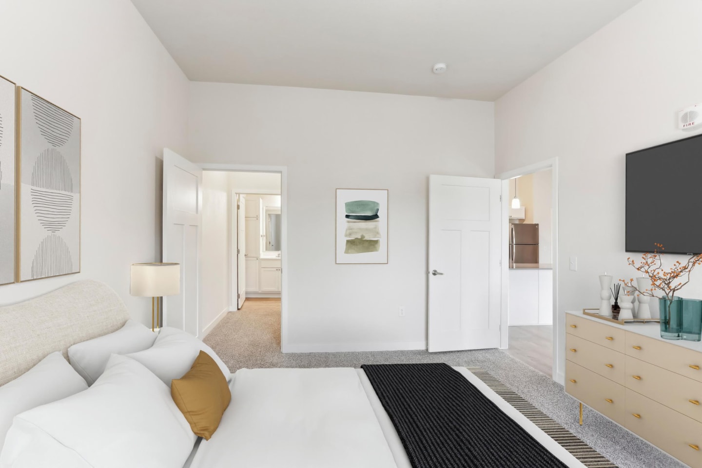 Lake Ridge Luxury Apartments Image 5