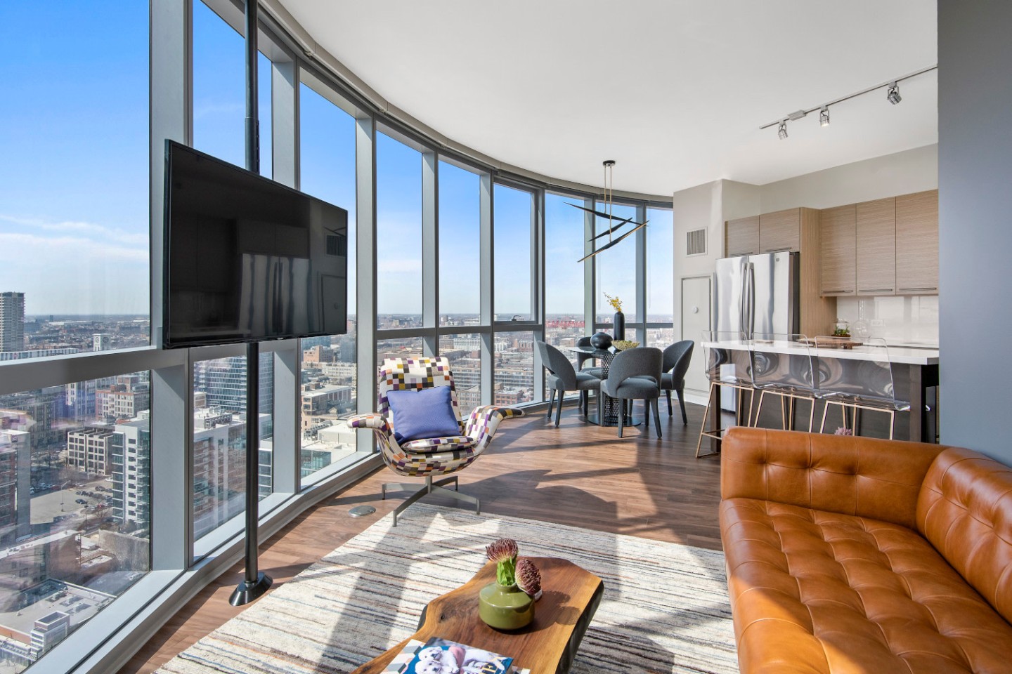727 West Madison Image 36