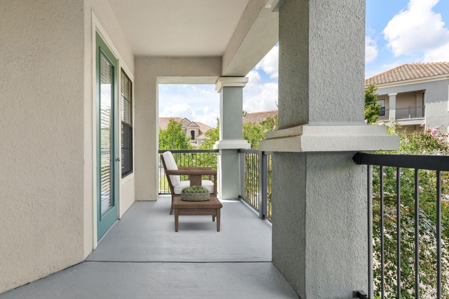 Mirador & Stovall at River City Image 22