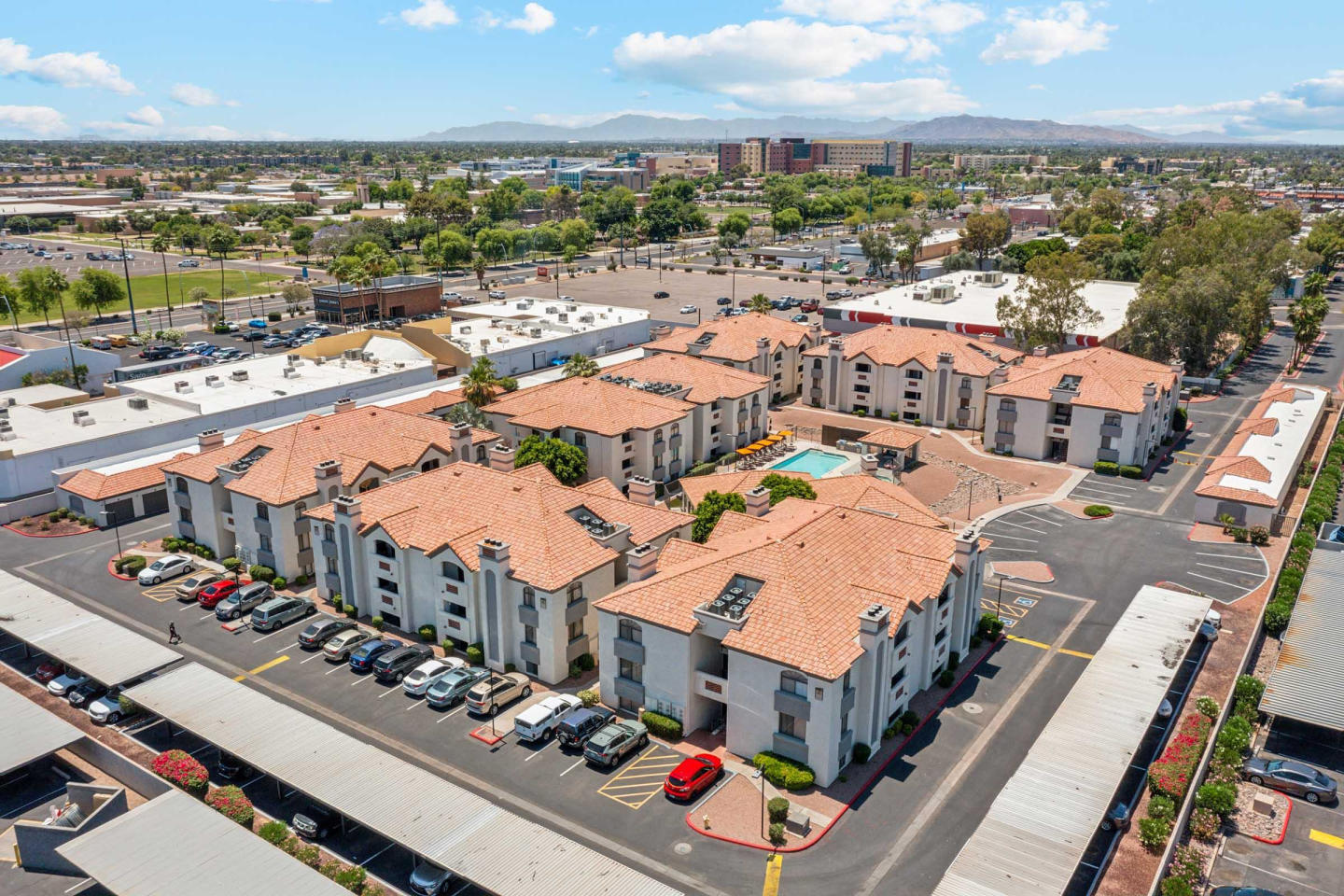 Twin Palms Image 47