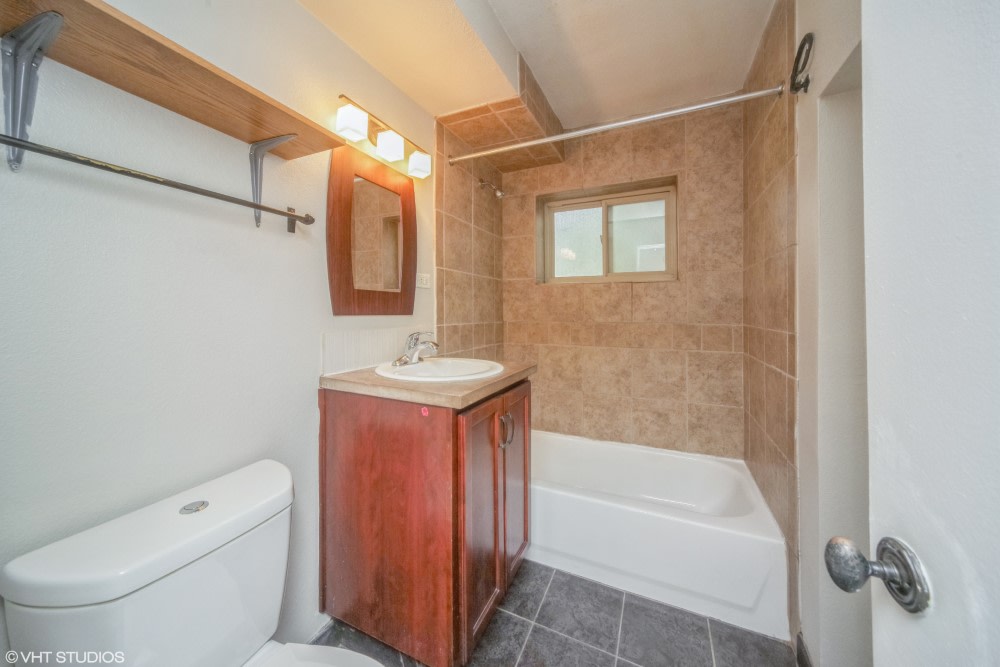 1355 Pearl Image 13