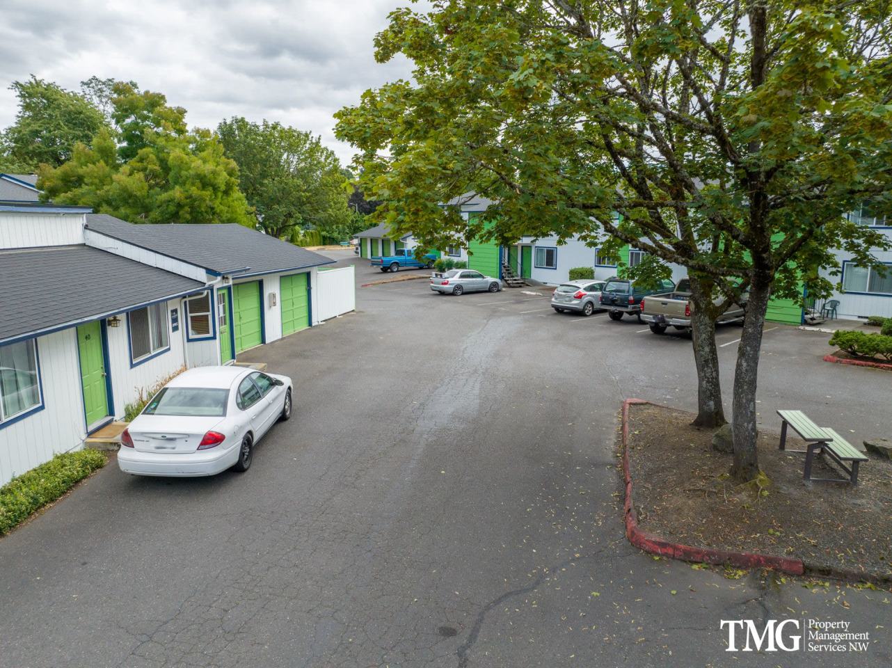 Pinewood Commons Apartments Image 15