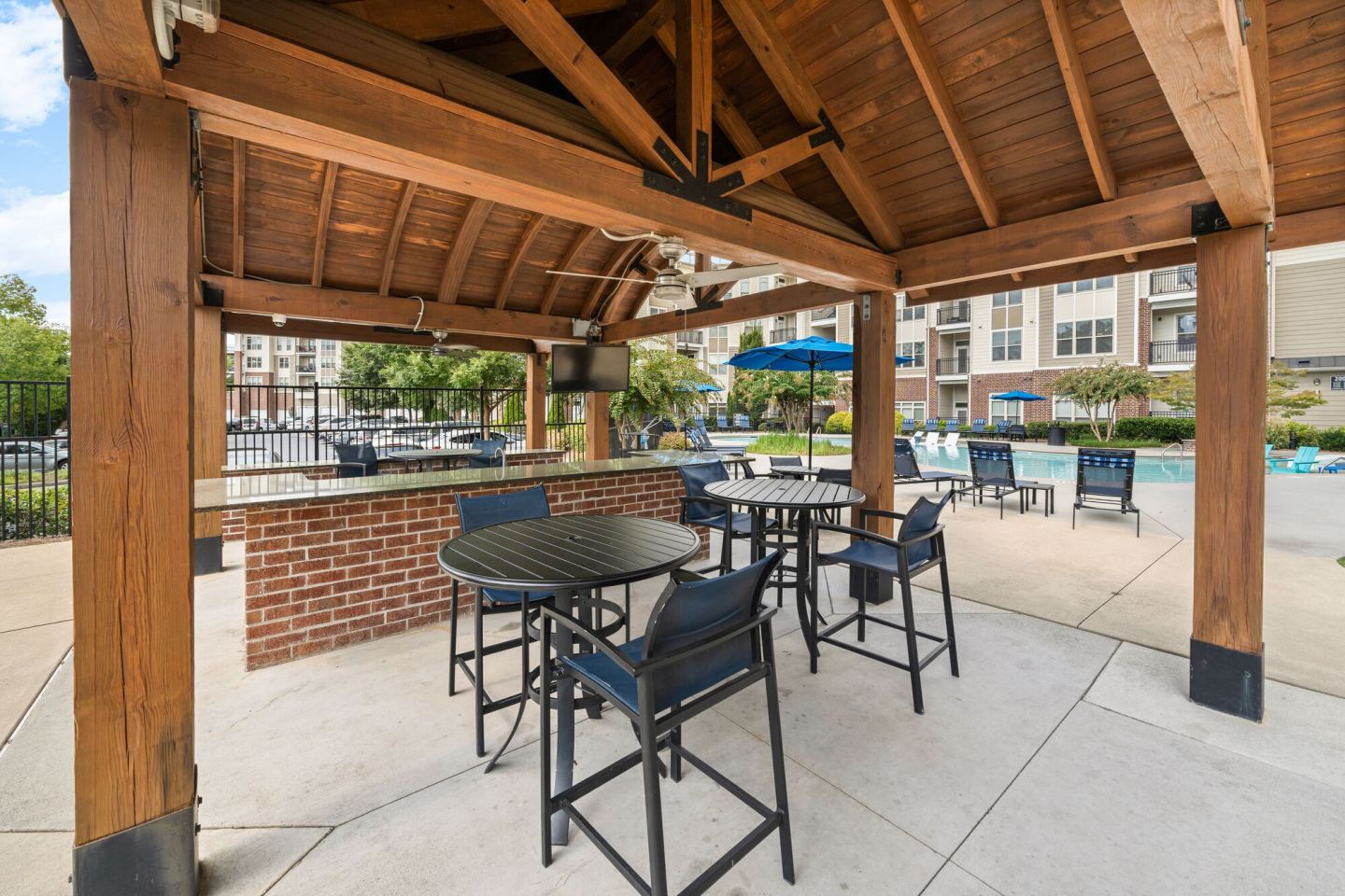 400 Belmont Image 28