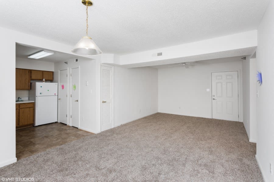 Lexington Commons - Senior Housing Image 9