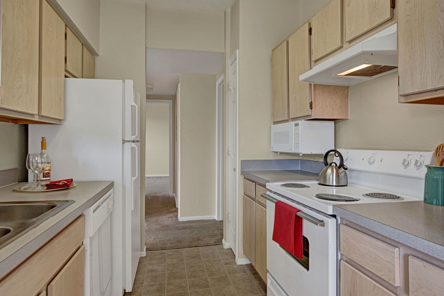 Camelback Pointe Apartment Homes Image 3