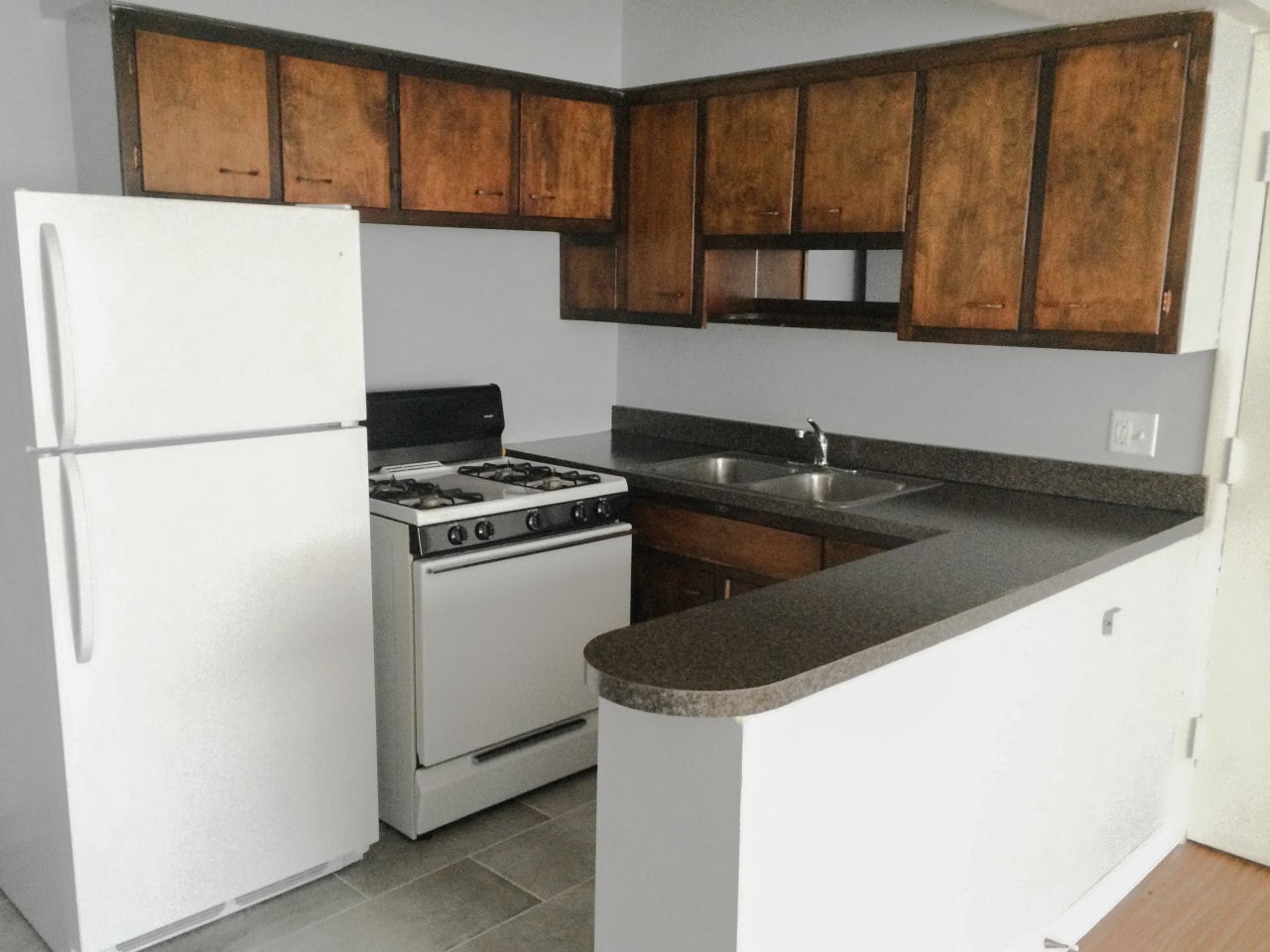 Maple Eastlake Apartments Image 19