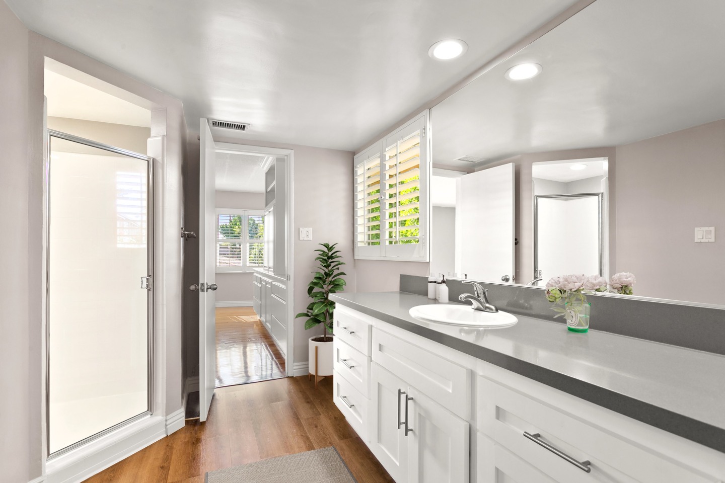 Orange Grove Circle Image 25