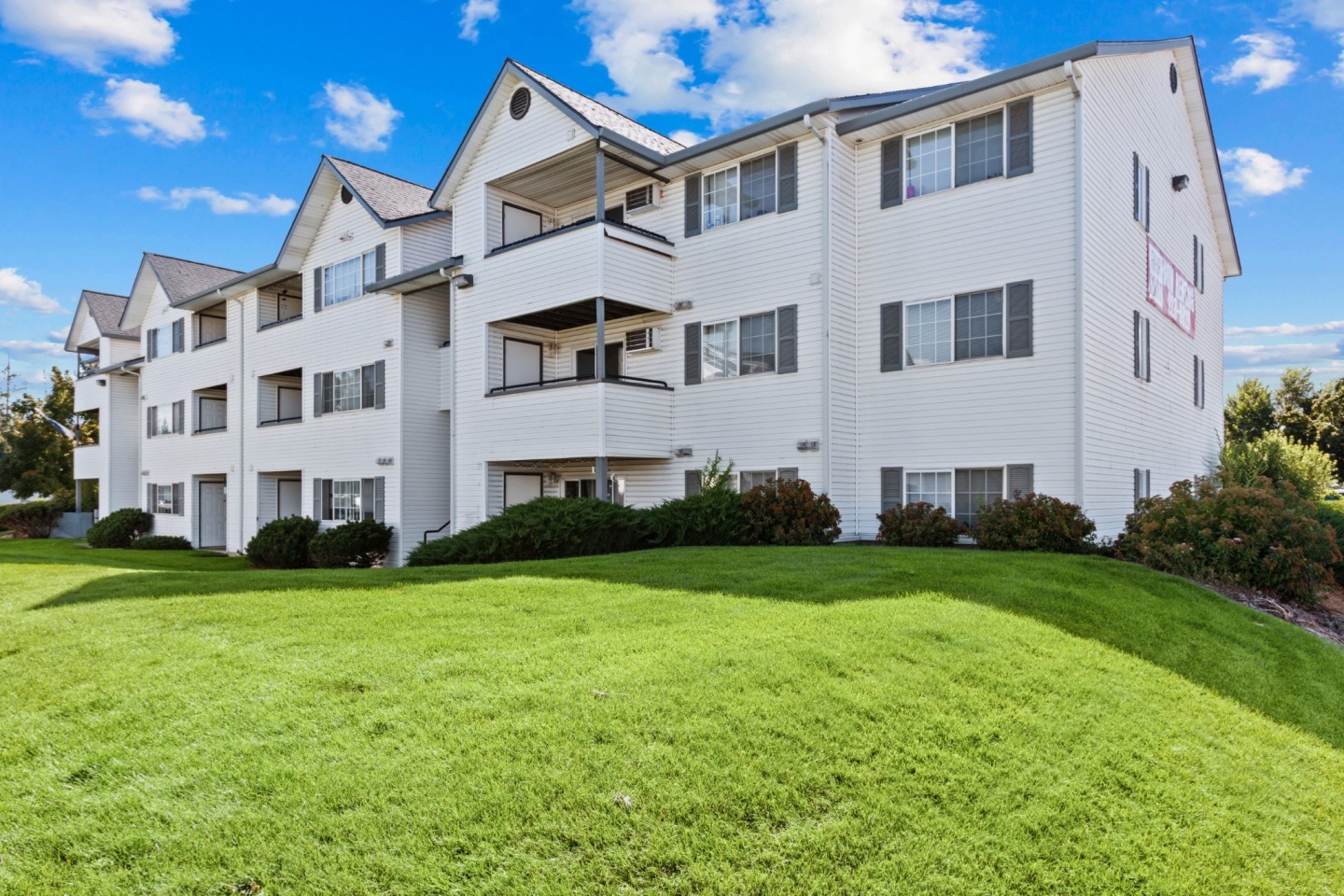 Farr Court Apartments Image 17
