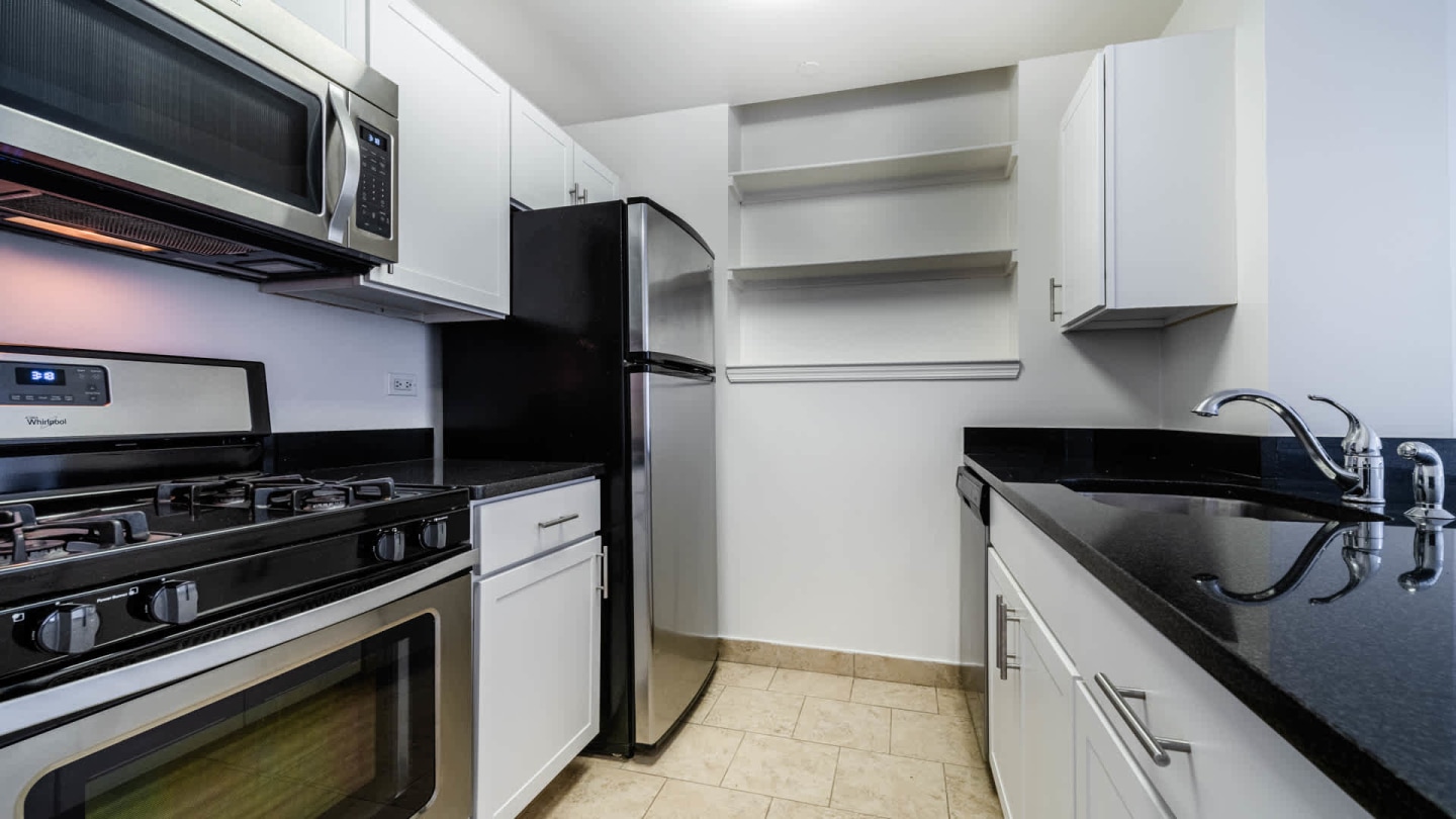 180 Montague Image 6