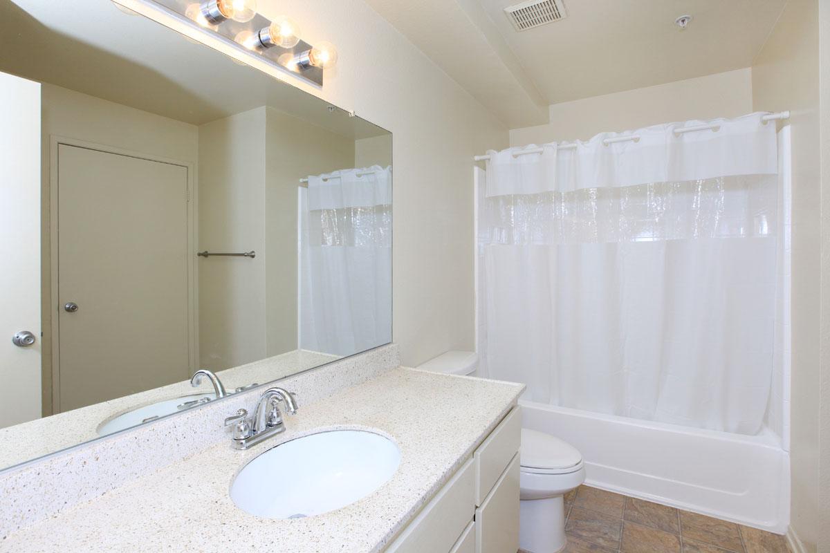 Pinecrest Apartment Homes Image 24