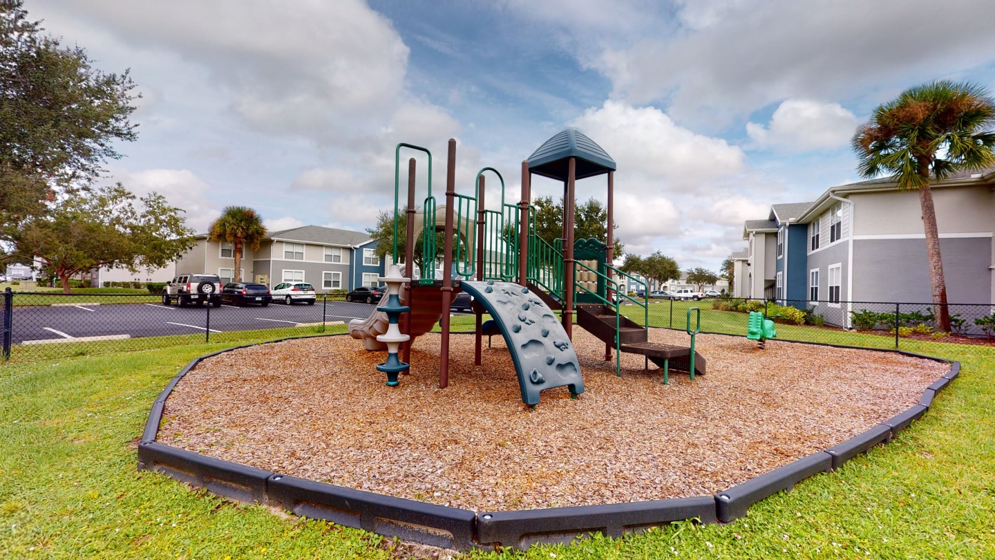 Madalyn Landing Image 38