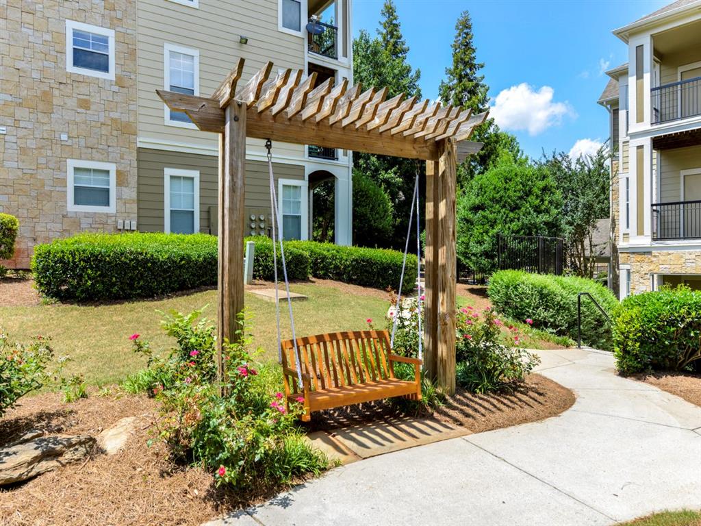 Ascent at Windward Image 17