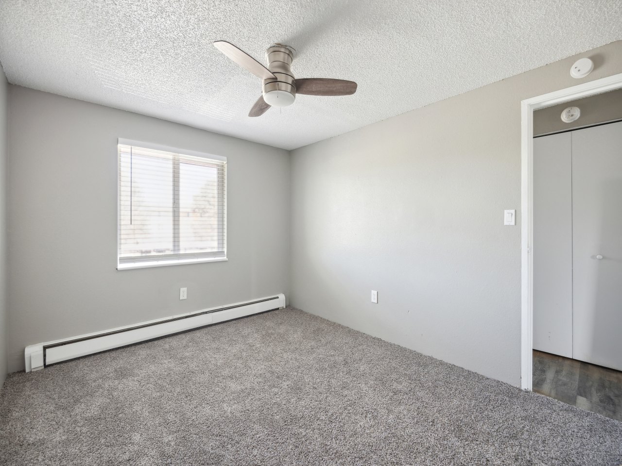 Newport Square Apartments Image 48