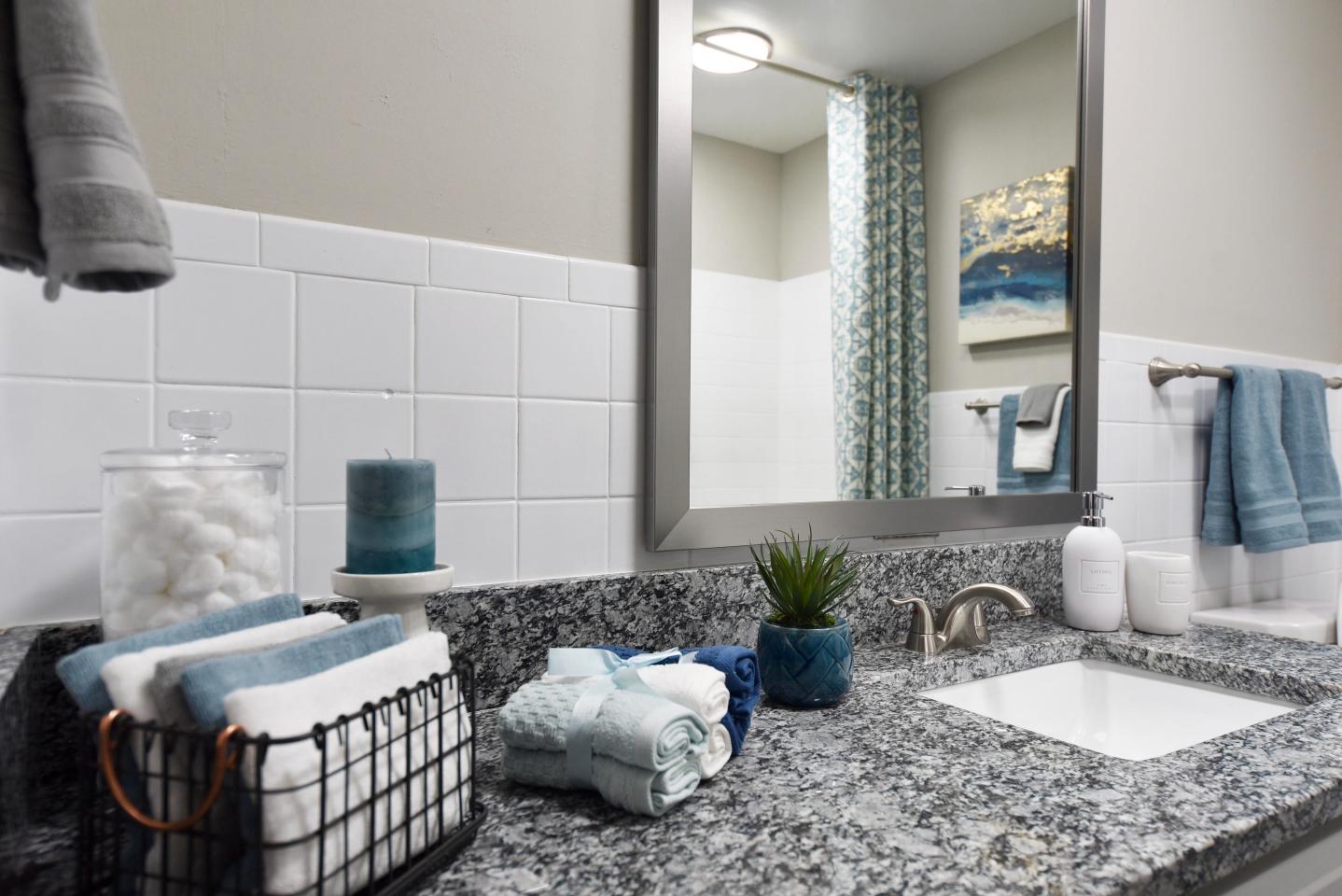 Everly Meridian Hills Image 4