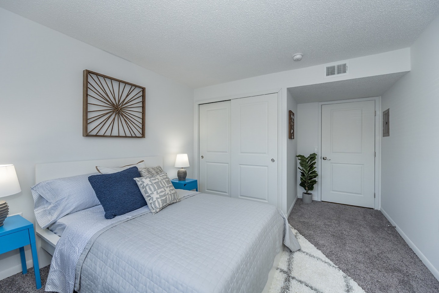 Mill Pond Apartments Image 8