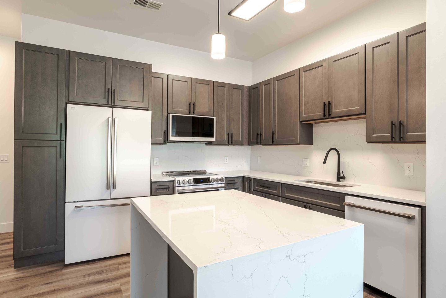 Midtown 205 Image 25