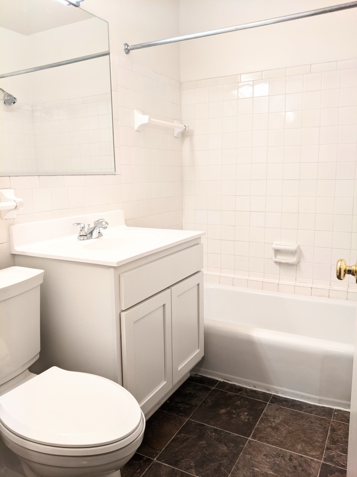Seasons Park Apartments Image 14