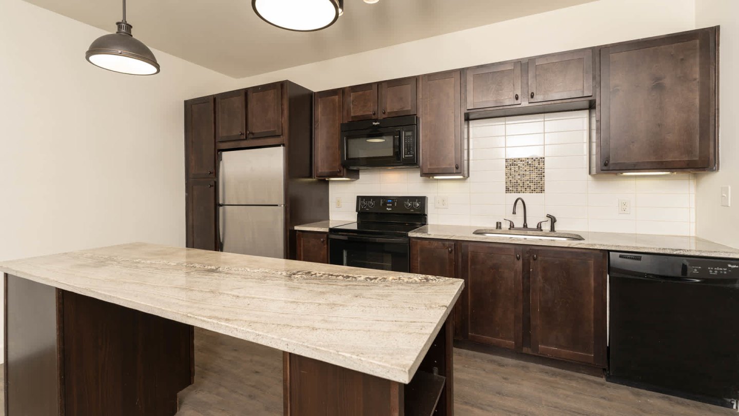 Union at Carrollton Square Apartments Image 4