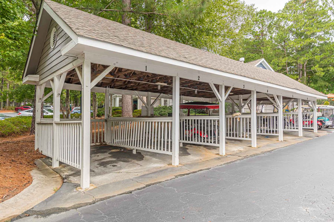 Balmoral Village Image 8