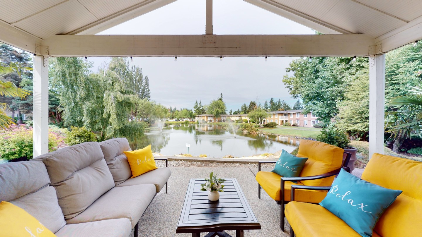Lakeside Image 9