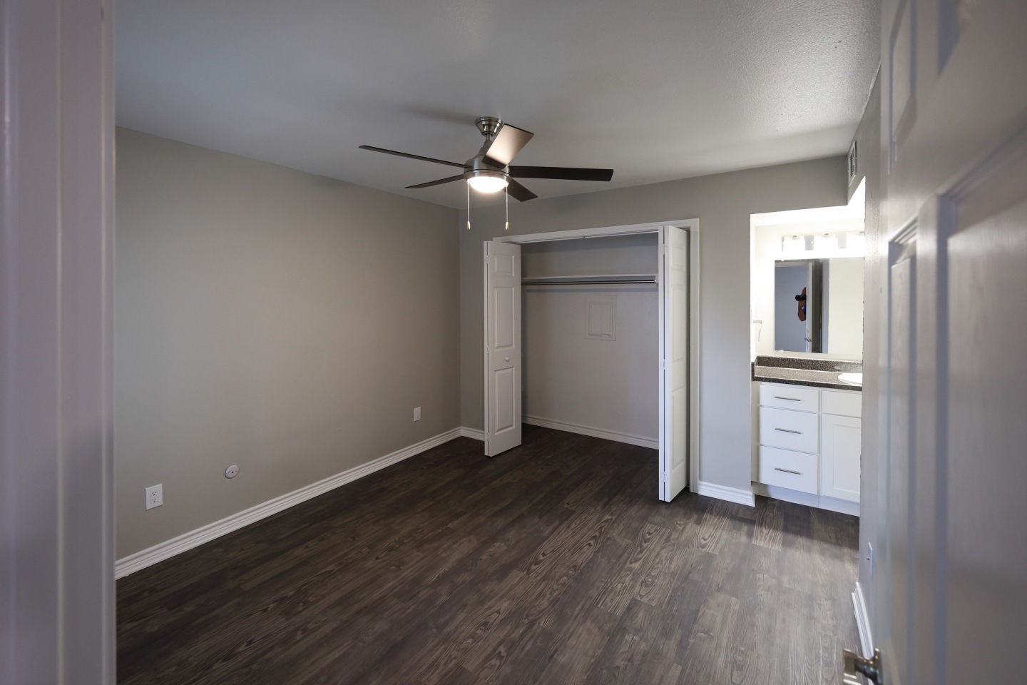 Fox Run Apartments Image 4