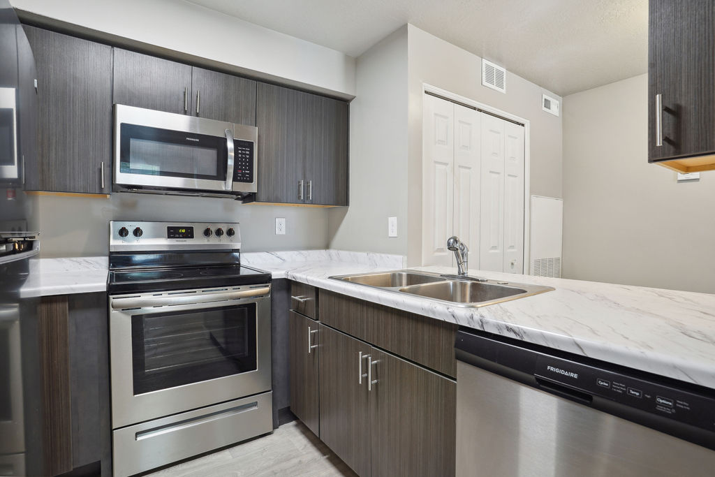 Layton Meadows Image 6