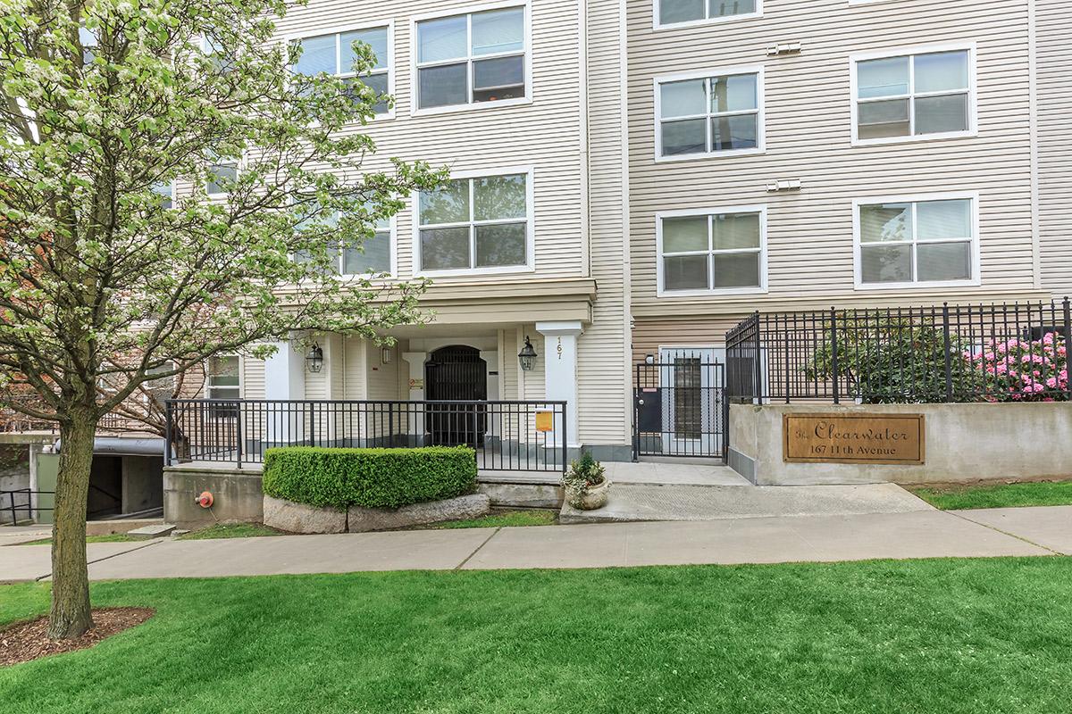 Clearwater and Star Apartments Image 3