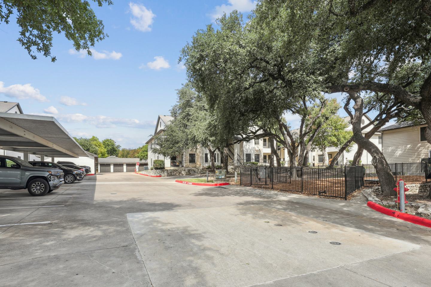 SoCo Apartments Image 7