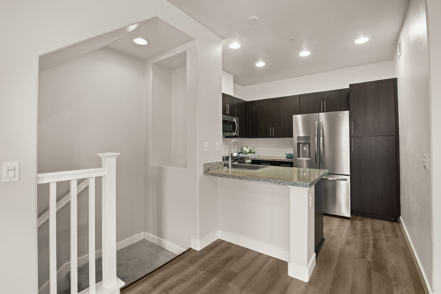CasaLago Eastlake Image 21