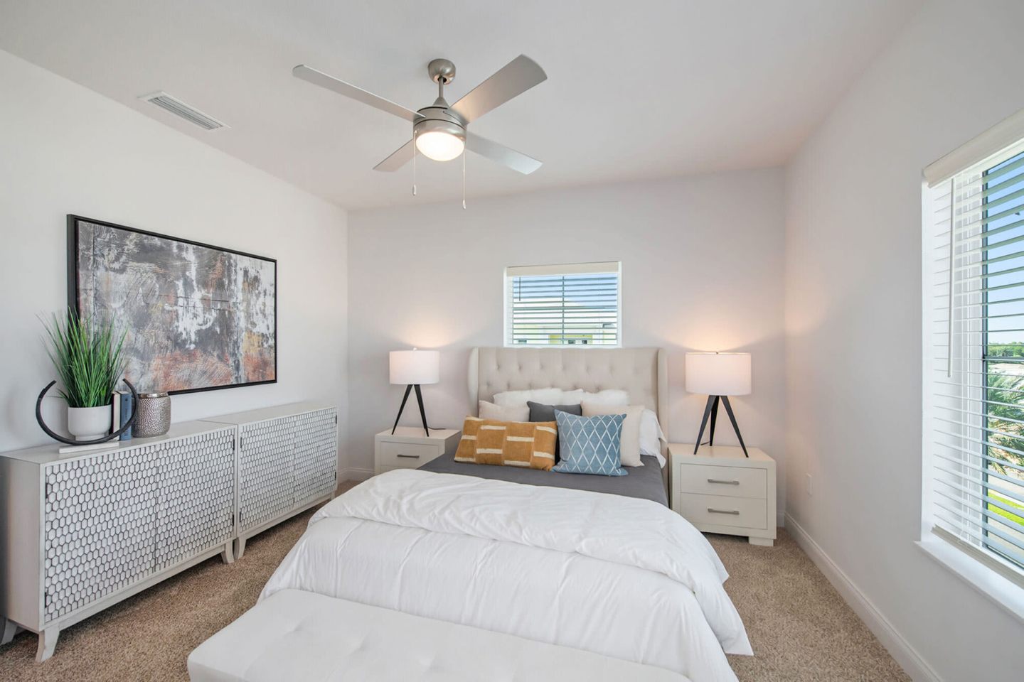 Grand Oak Apartments Image 2