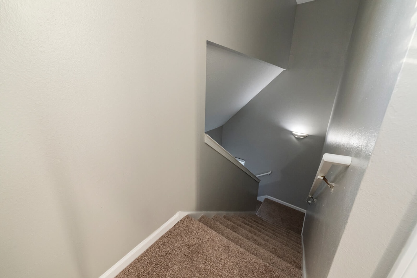 Pinnacle Pointe Apartments Image 34
