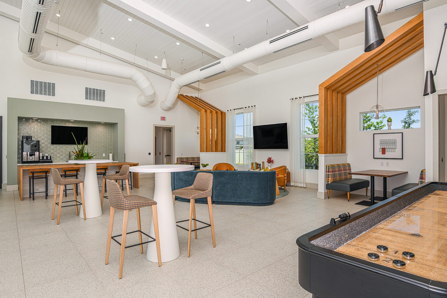 The Easton Riverview Apartments Image 7