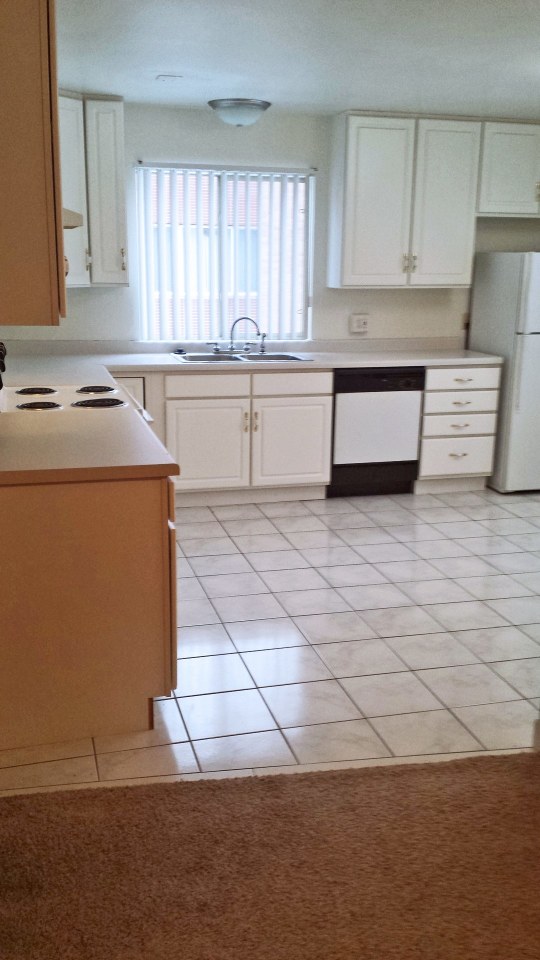Como Lakes Apartments Image 8