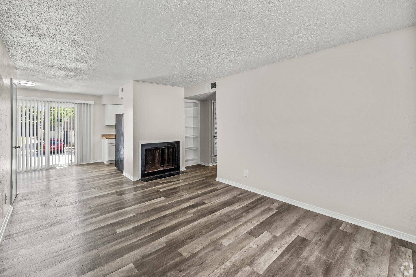 La Bella Apartments Image 17