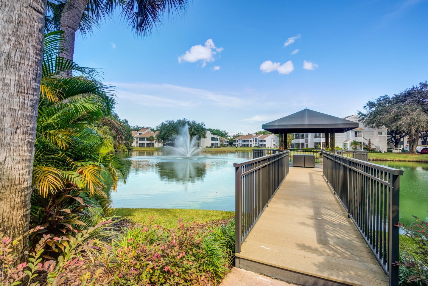 Lakes of Northdale Apartments Image 24