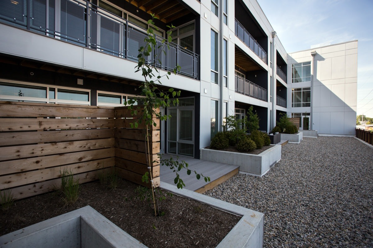 747 Apartments Image 27