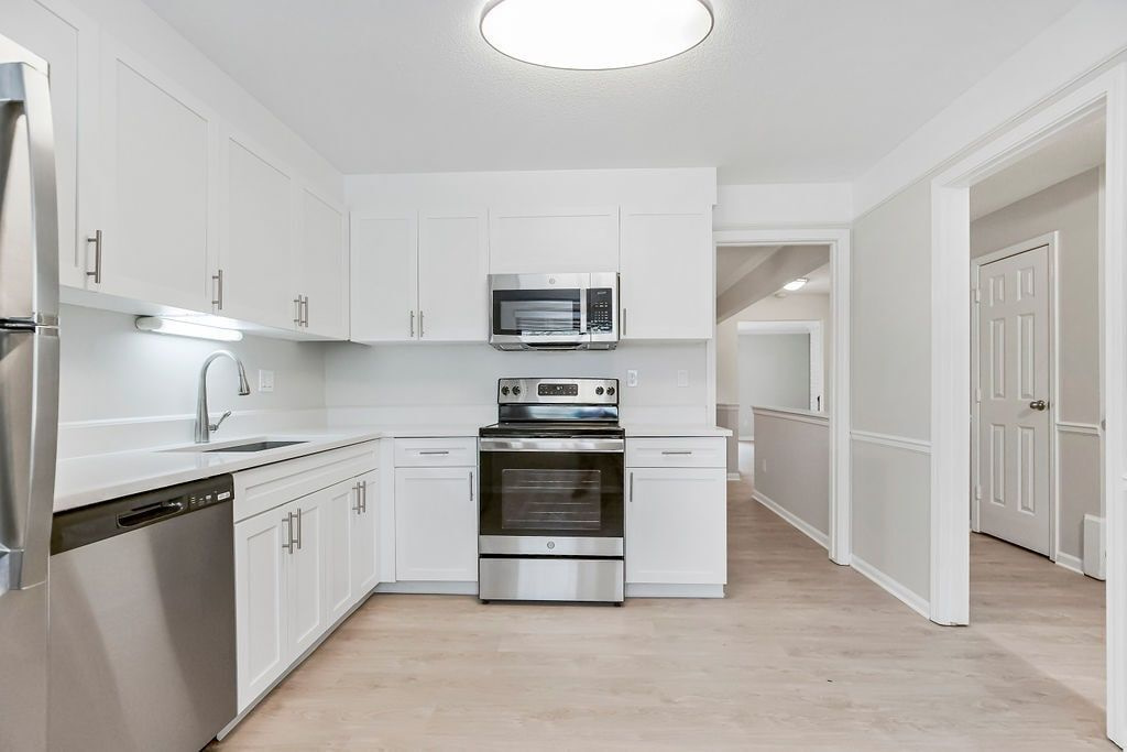 Villa Medici Apartments and Townhomes  Image 18