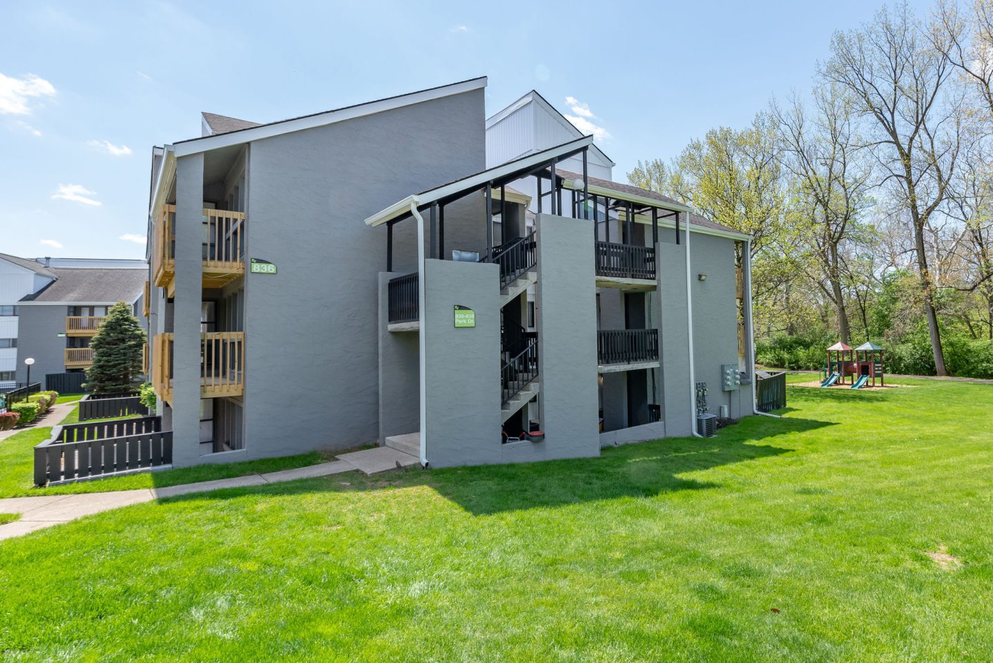 Bexley Village Image 19