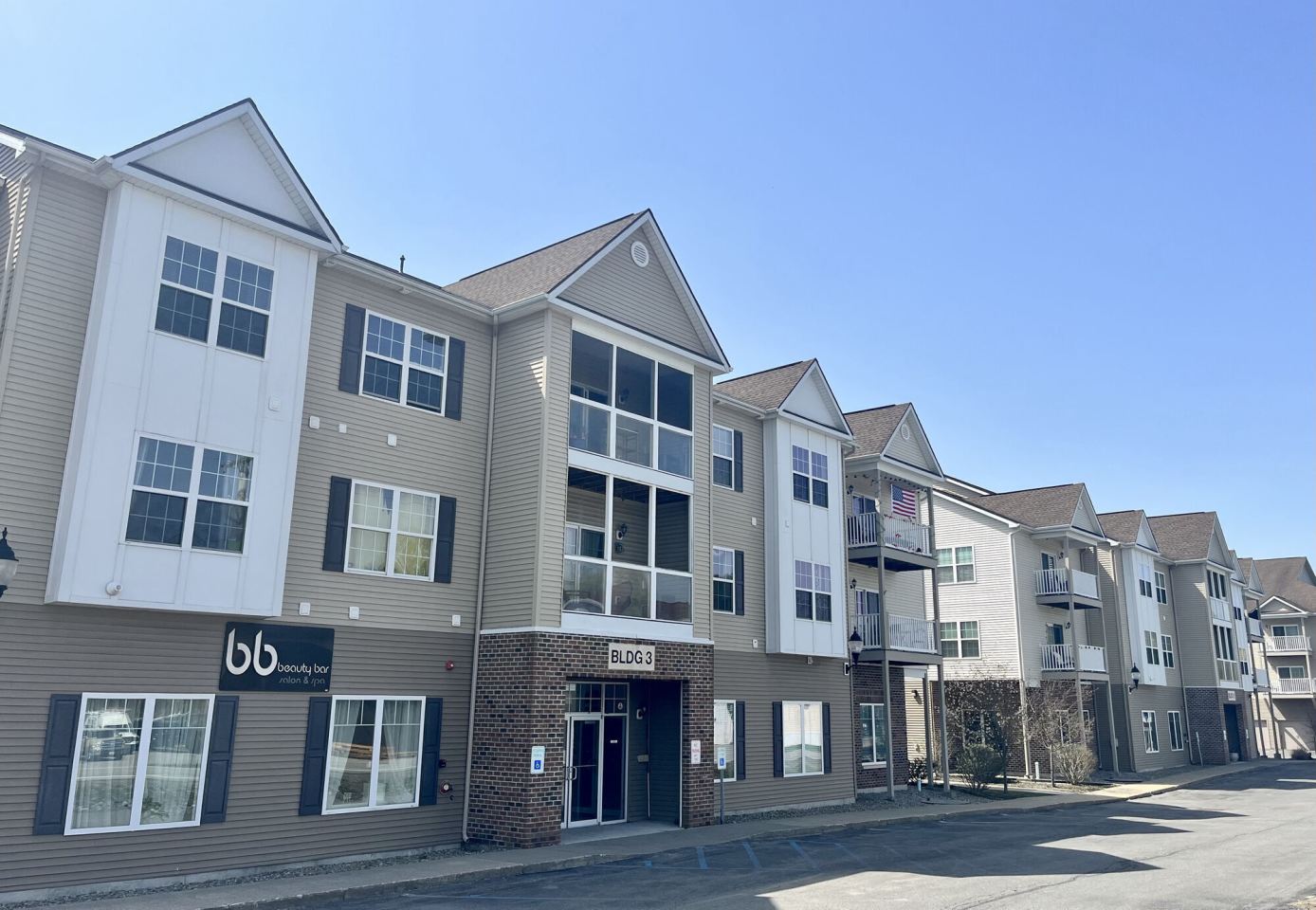Ridgeview Townhomes and Apartments Image 6
