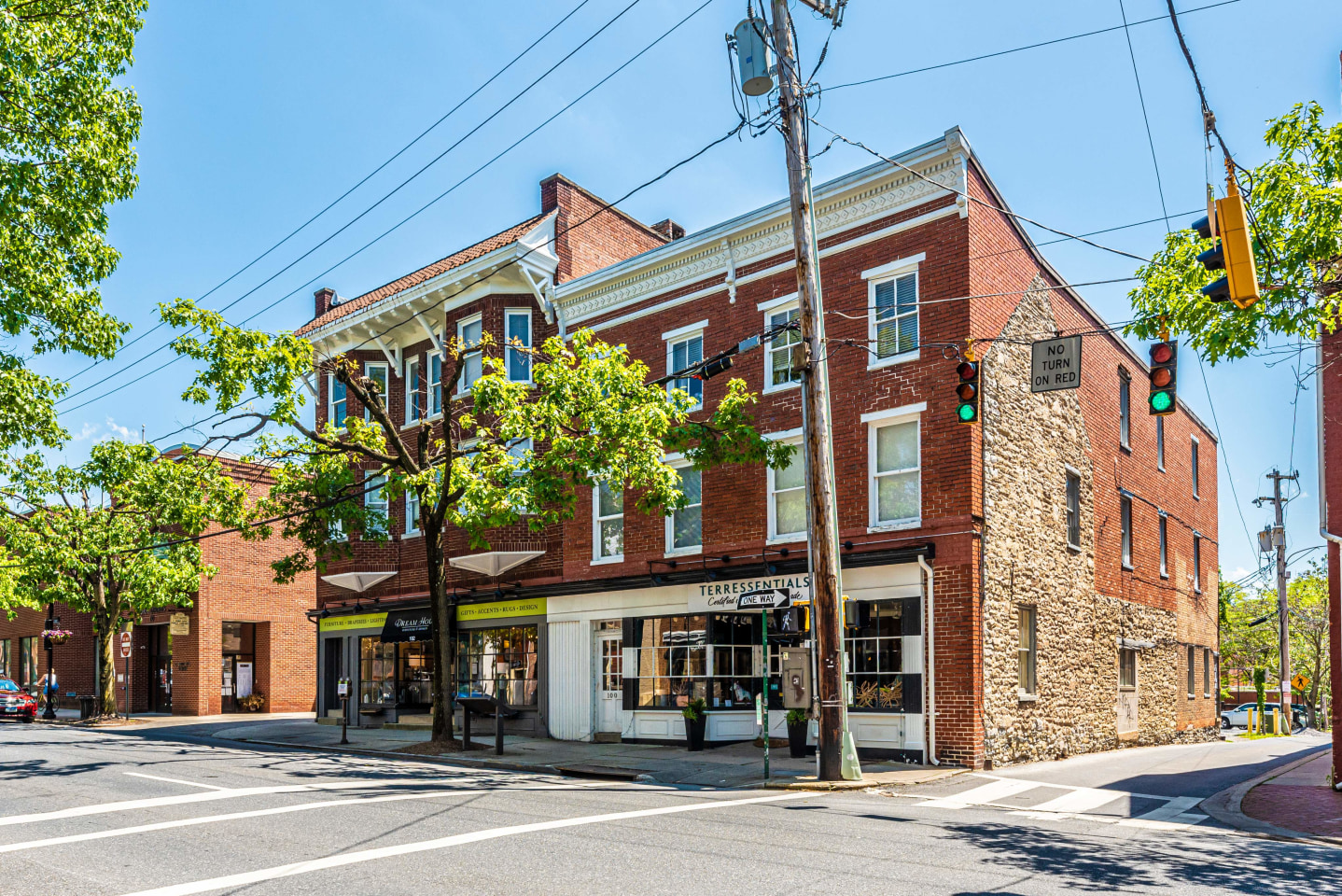Taft Lofts Image 11