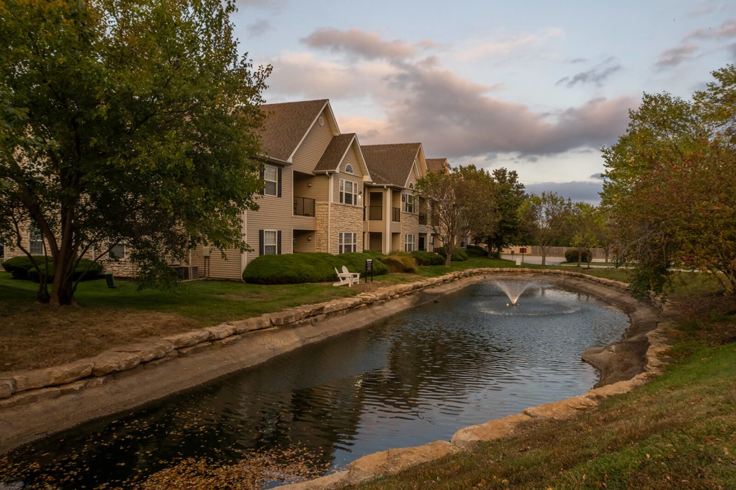 Pinnacle Pointe Apartments Image 16