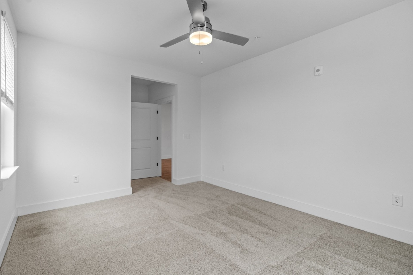 The Nixon Apartments Image 33